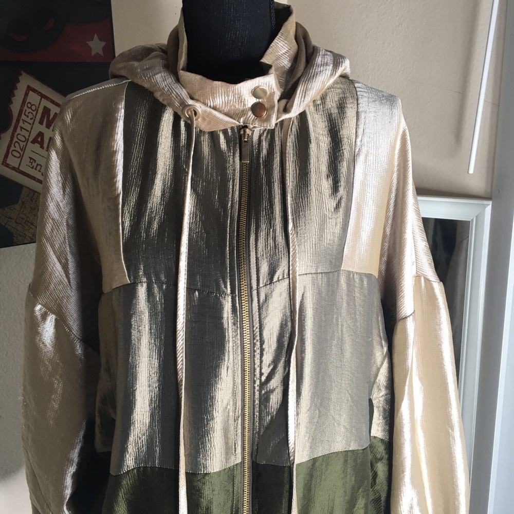 Zara Gold Jacket - Picture 2 of 6